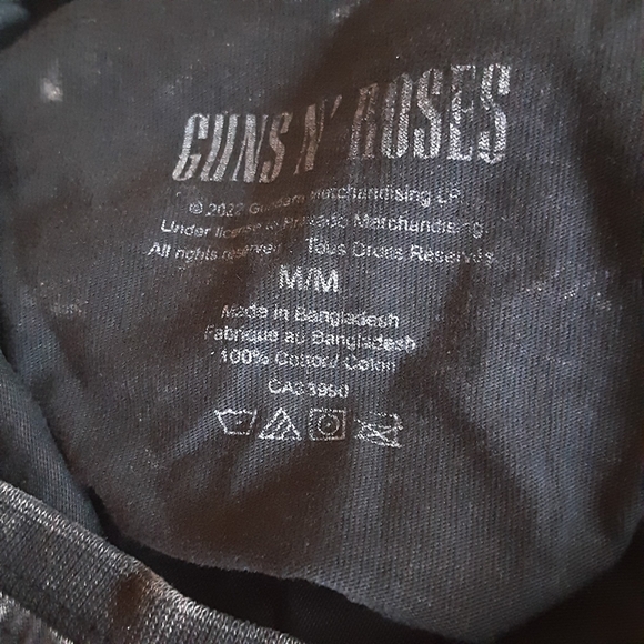 Authentic Iconic Guns N' Roses 2022 Collectors Tee UNISEX - Picture 4 of 5